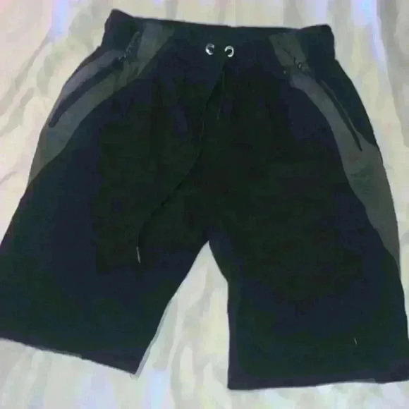 Men's shorts size S - Picture 1 of 3